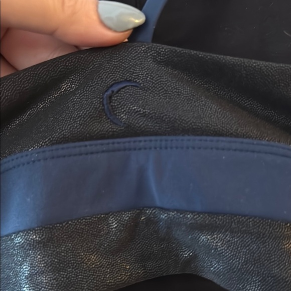 Lululemon Athletica Black and Blue Bandeau - Picture 3 of 3